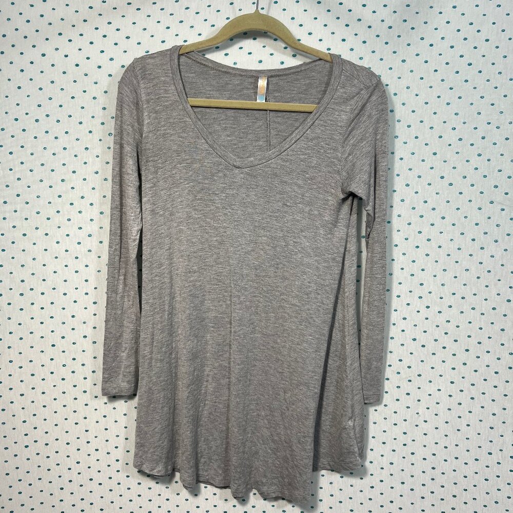 Popana Women's Heather Gray V-Neck Long Sleeve Tunic Shirt